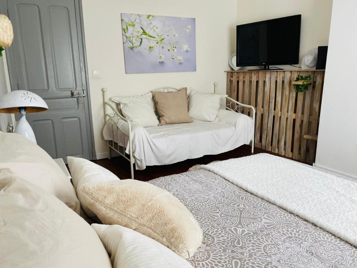 La Poterie Bed & Breakfast Carresse Ngoại thất bức ảnh